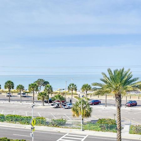 Coastal Condo With Balcony Walk To Madeira Beach! سانت بيتي بيتش المظهر الخارجي الصورة
